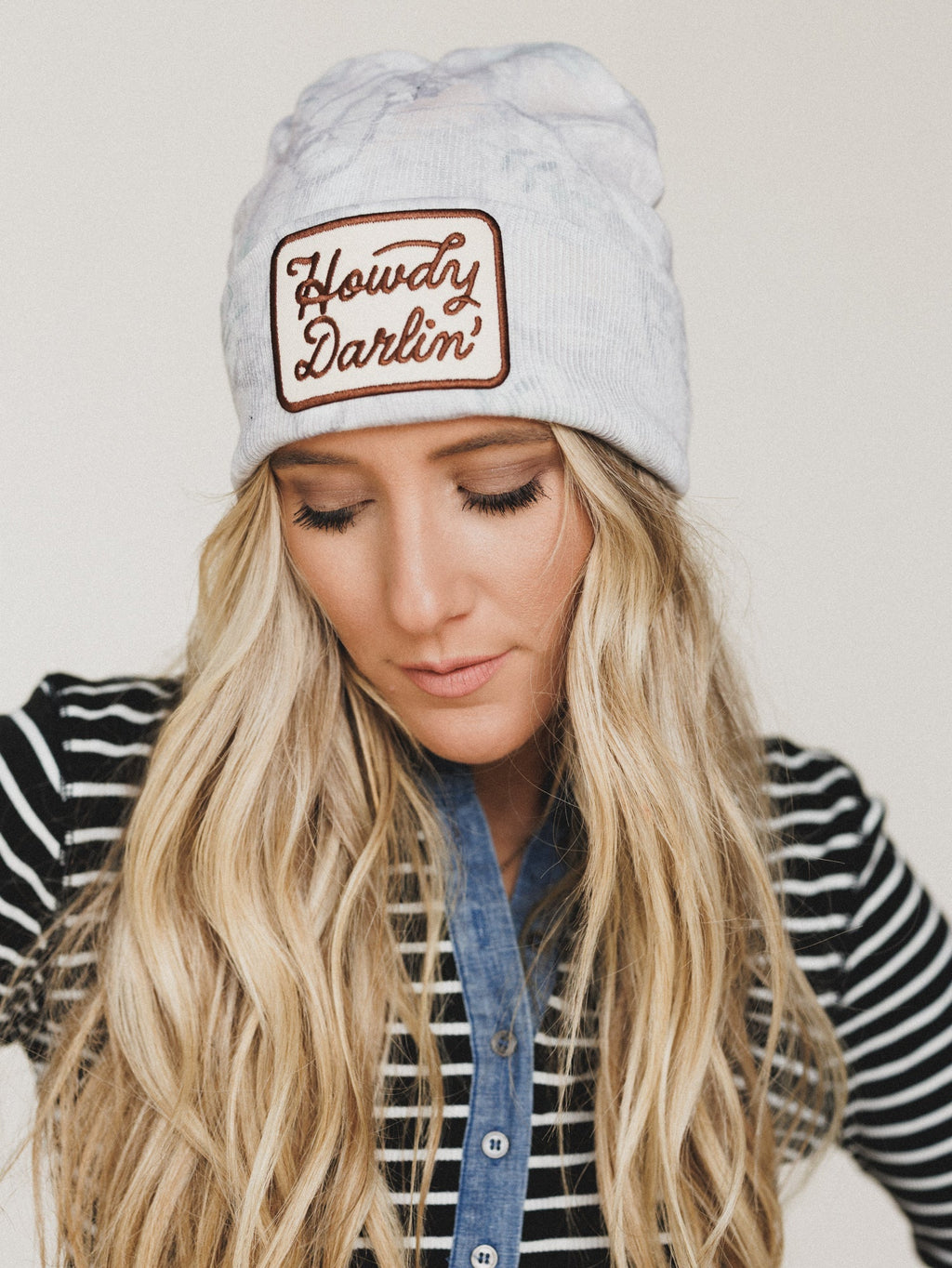 Howdy Darlin Beanie - Beige Camo