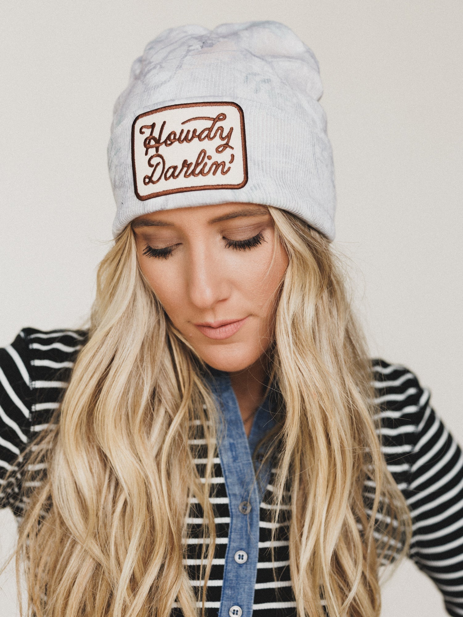 Howdy Darlin Beanie - Beige Camo