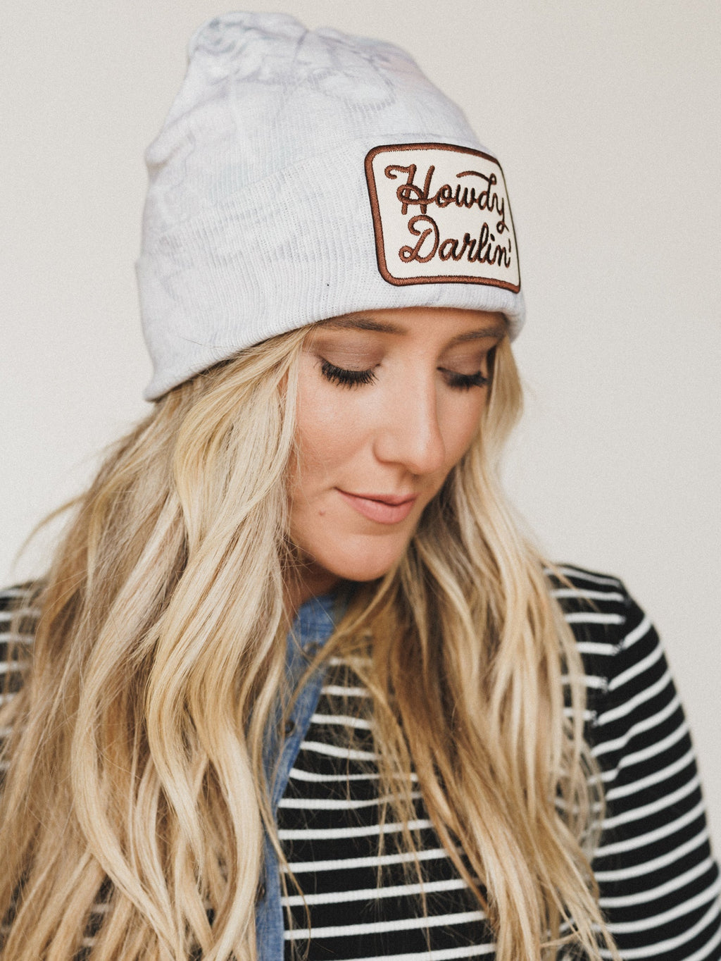 Howdy Darlin Beanie - Beige Camo