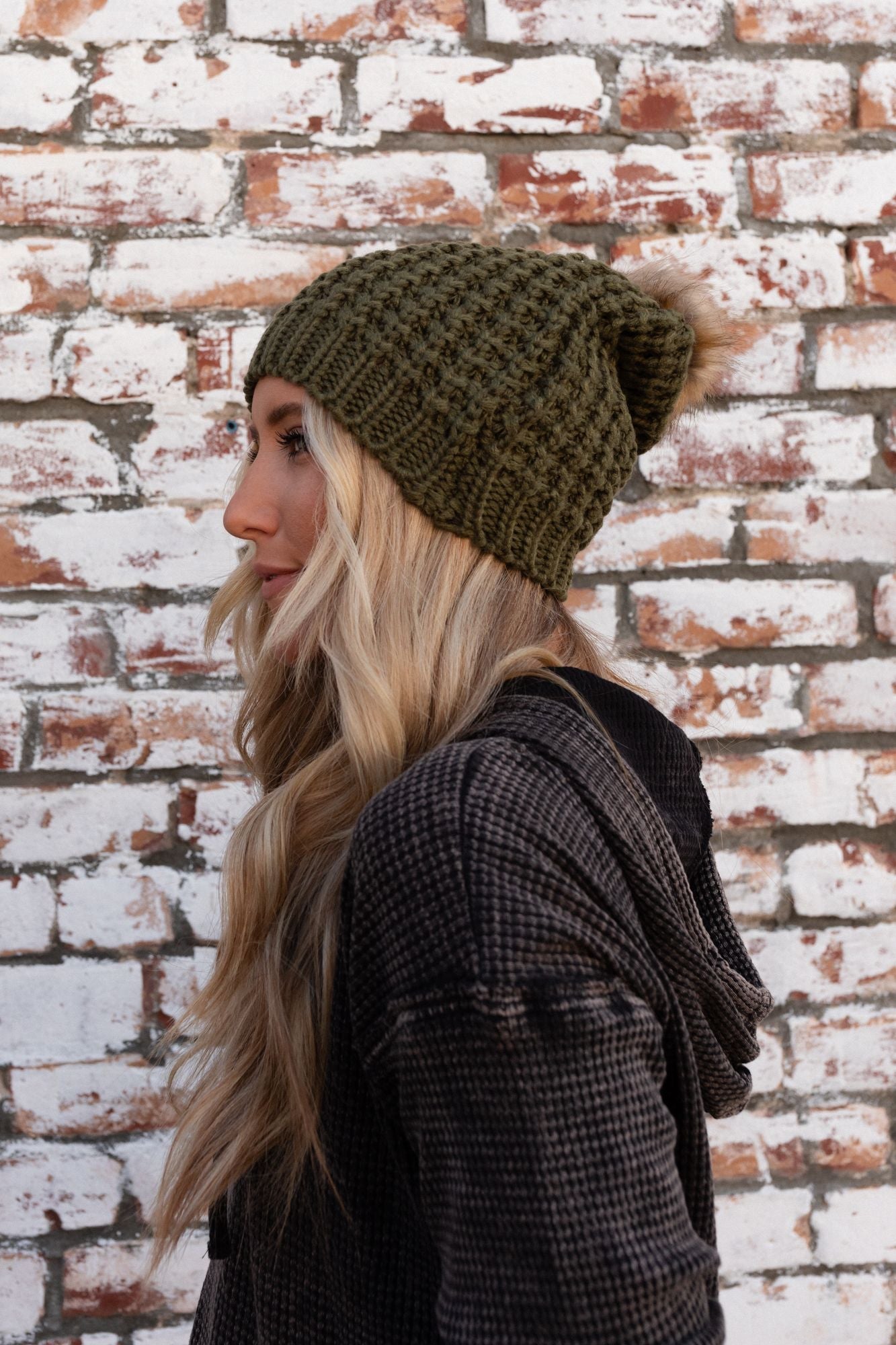 Aspen Waffle Knit Faux Fur Beanie - Olive