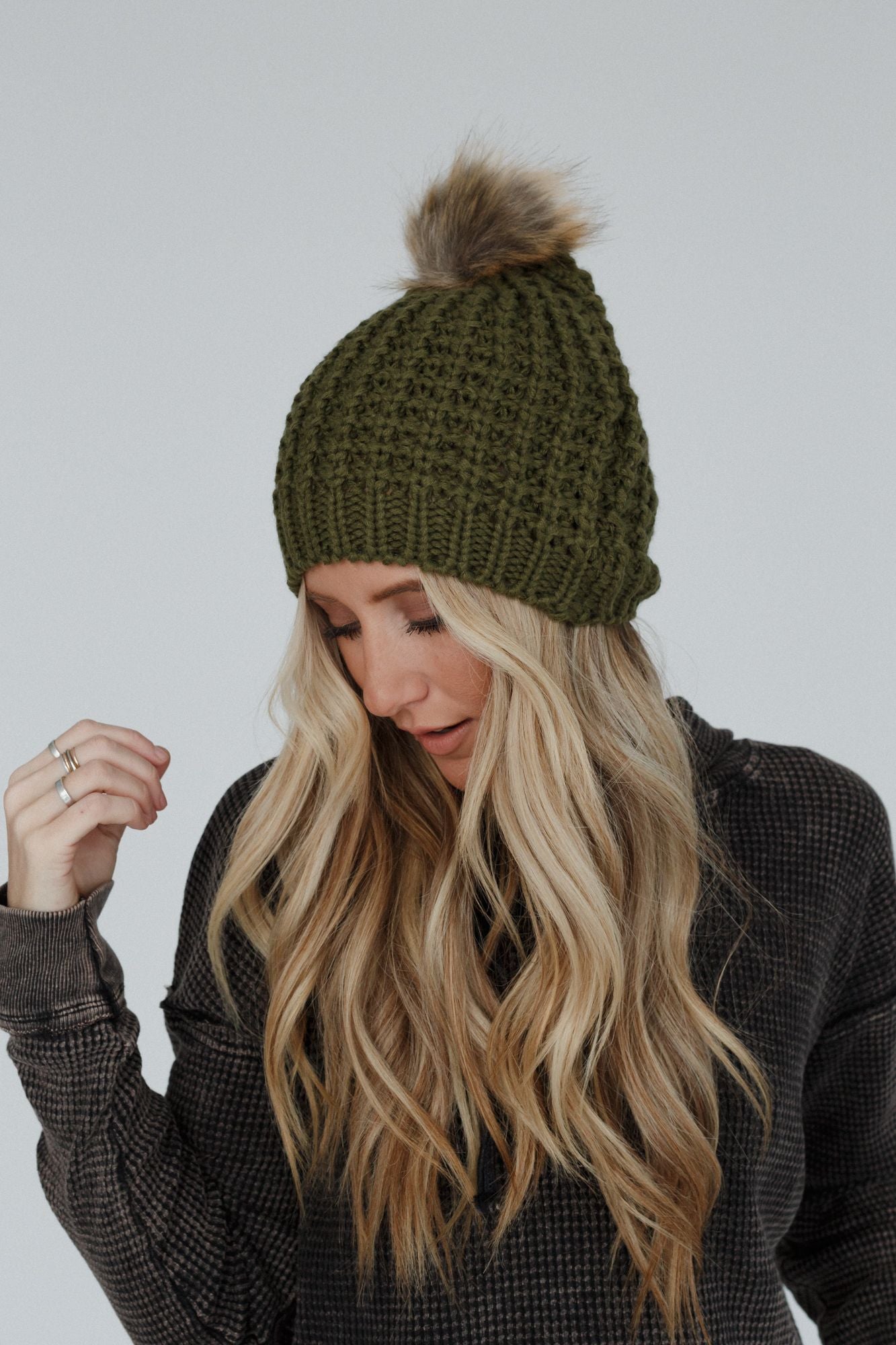 Aspen Waffle Knit Faux Fur Beanie - Olive